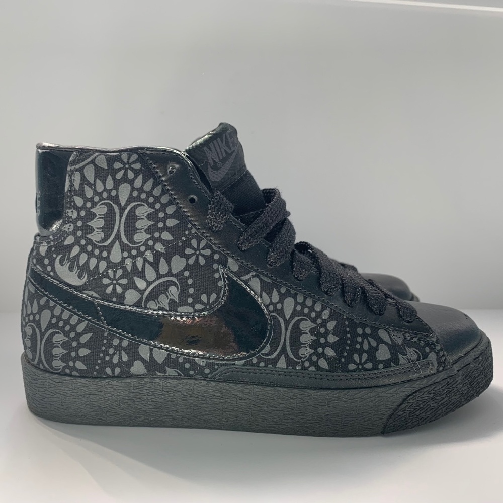USED - WMNS NIKE BLAZER HI PREMIUM 3M CLAW MONEY